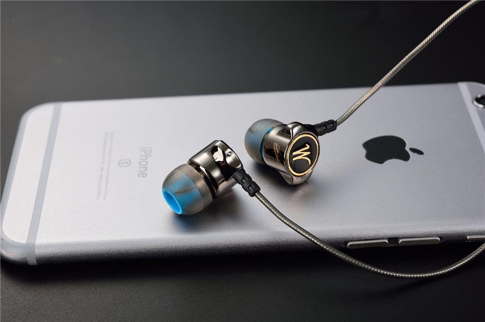 Original QKZ DM7 Zinc Alloy In Ear Earphone - Black Original QKZ DM7 Zinc Alloy In Ear Earphone - Black