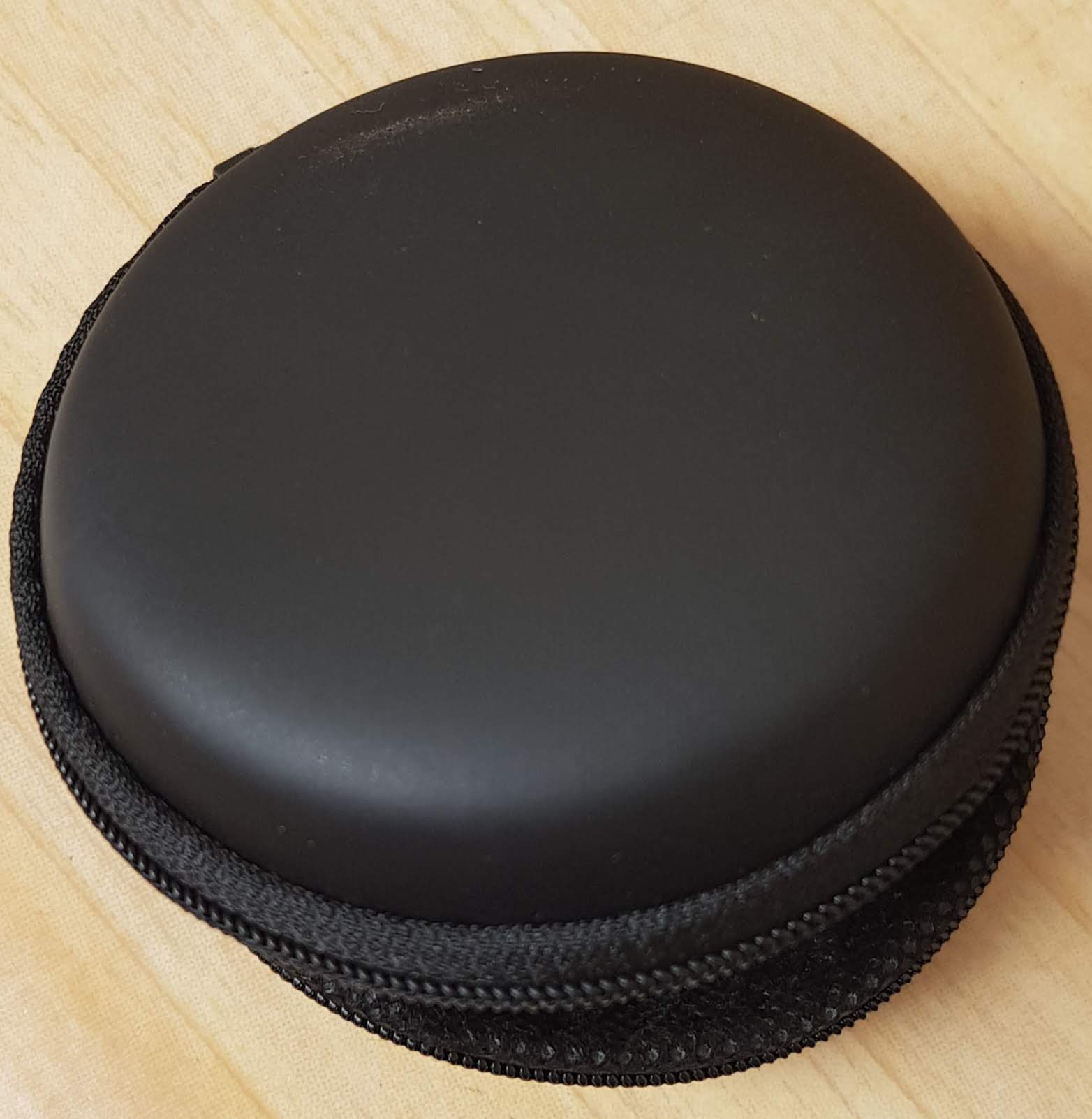 Semi hard rubber Earphone Pouch with zipper storage case round circle shape - black