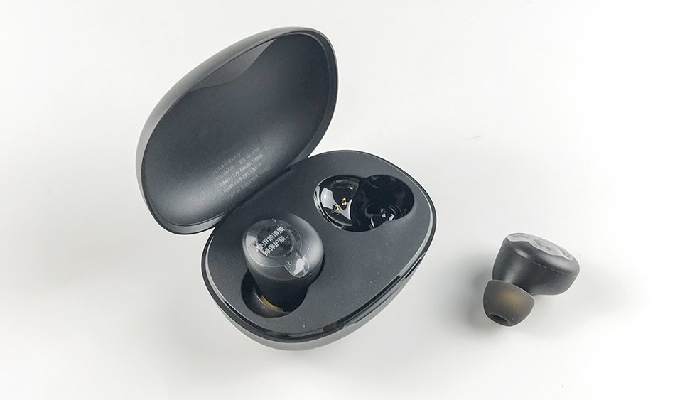 Original Realme Buds Q Wireless Earphones – Black Original Realme Buds Q Wireless Earphones – Black