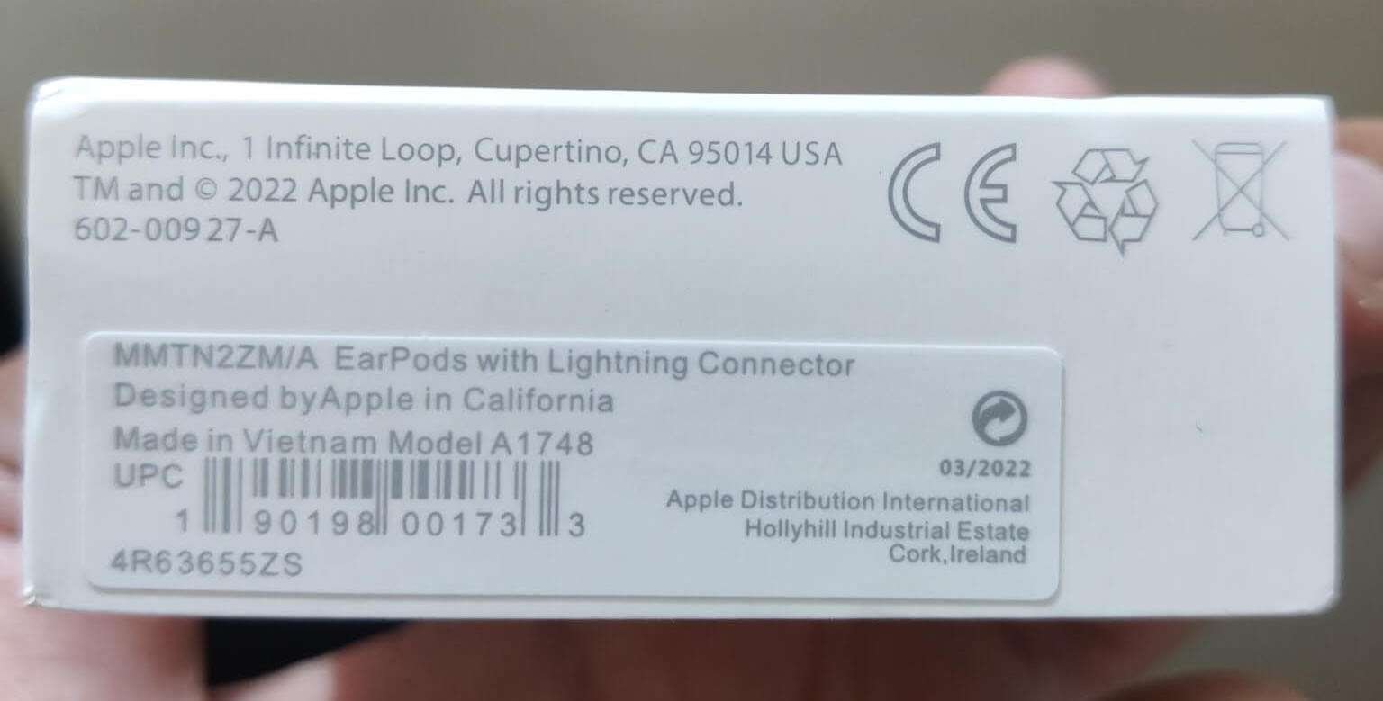 Original Apple EarPods with Lightning Connector for iPhone 7/ 7 Plus Headphone 8/ 8 Plus iPhone X iphone11 Earphone Original Apple EarPods with Lightning Connector for iPhone 7/ 7 Plus Headphone 8/ 8 Plus iPhone X iphone11 Earphone