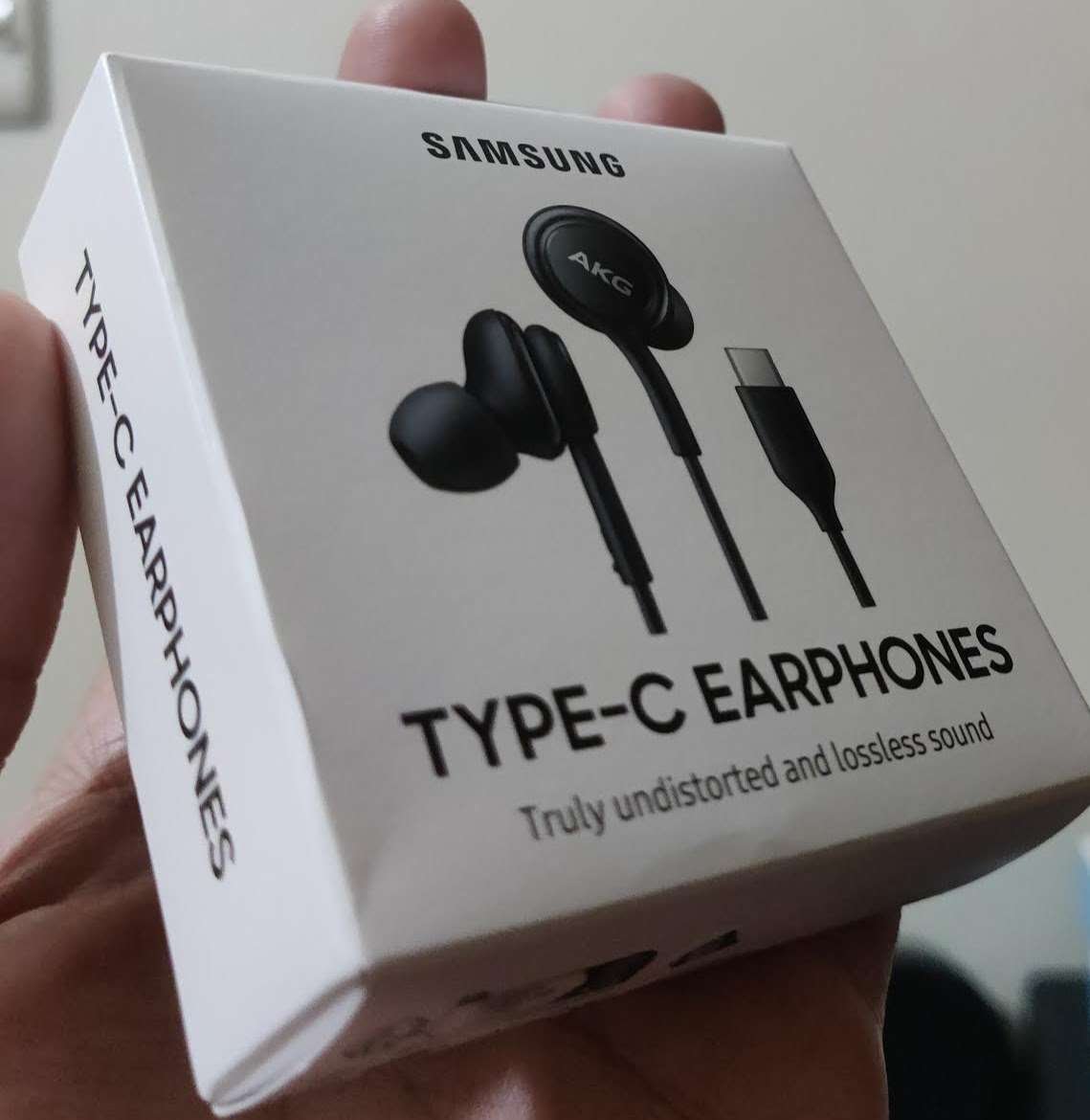 Original Samsung AKG Type-C Earphones white or black Original Samsung AKG Type-C Earphones white or black