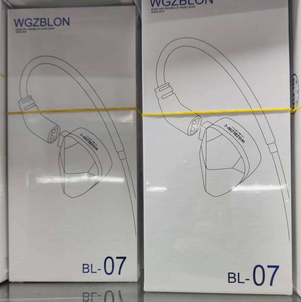 Original BLON BL07 HiFi In-Ear Earphone 10mm Fiber Diaphragm 1DD Zinc Alloy Faceplate Detachable 0.78mm 2Pin Silver Cable IEM Earphone Original BLON BL07 HiFi In-Ear Earphone 10mm Fiber Diaphragm 1DD Zinc Alloy Faceplate Detachable 0.78mm 2Pin Silver Cable IEM Earphone